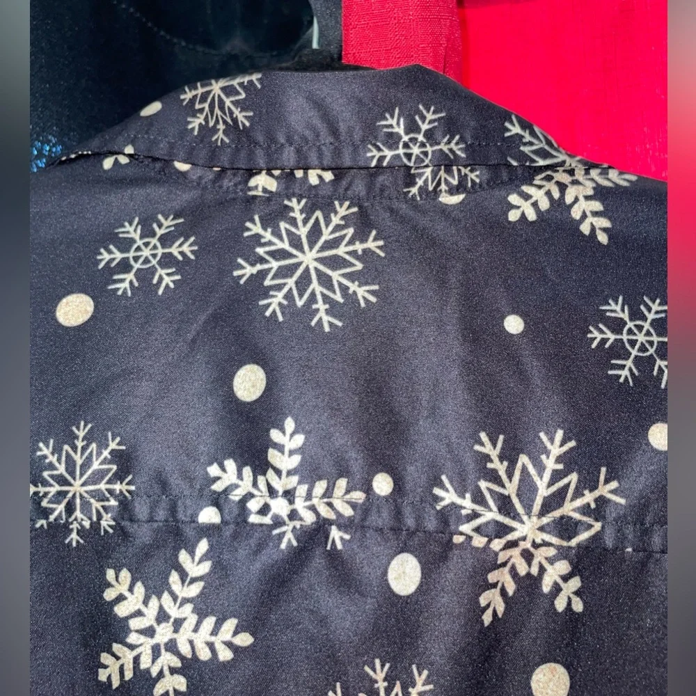 Holiday Button Down Shein Men’s Medium - Picture 5 of 5